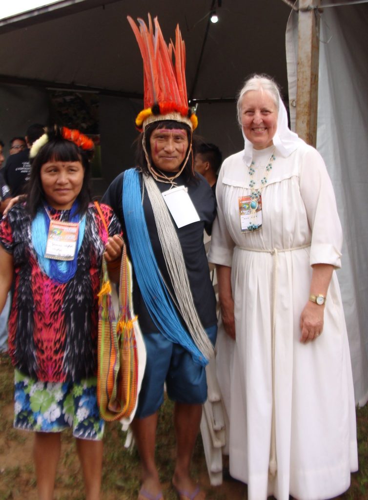 Conplei Konferenz Versöhnung mit Indianer-Ehepaar in Brasilien